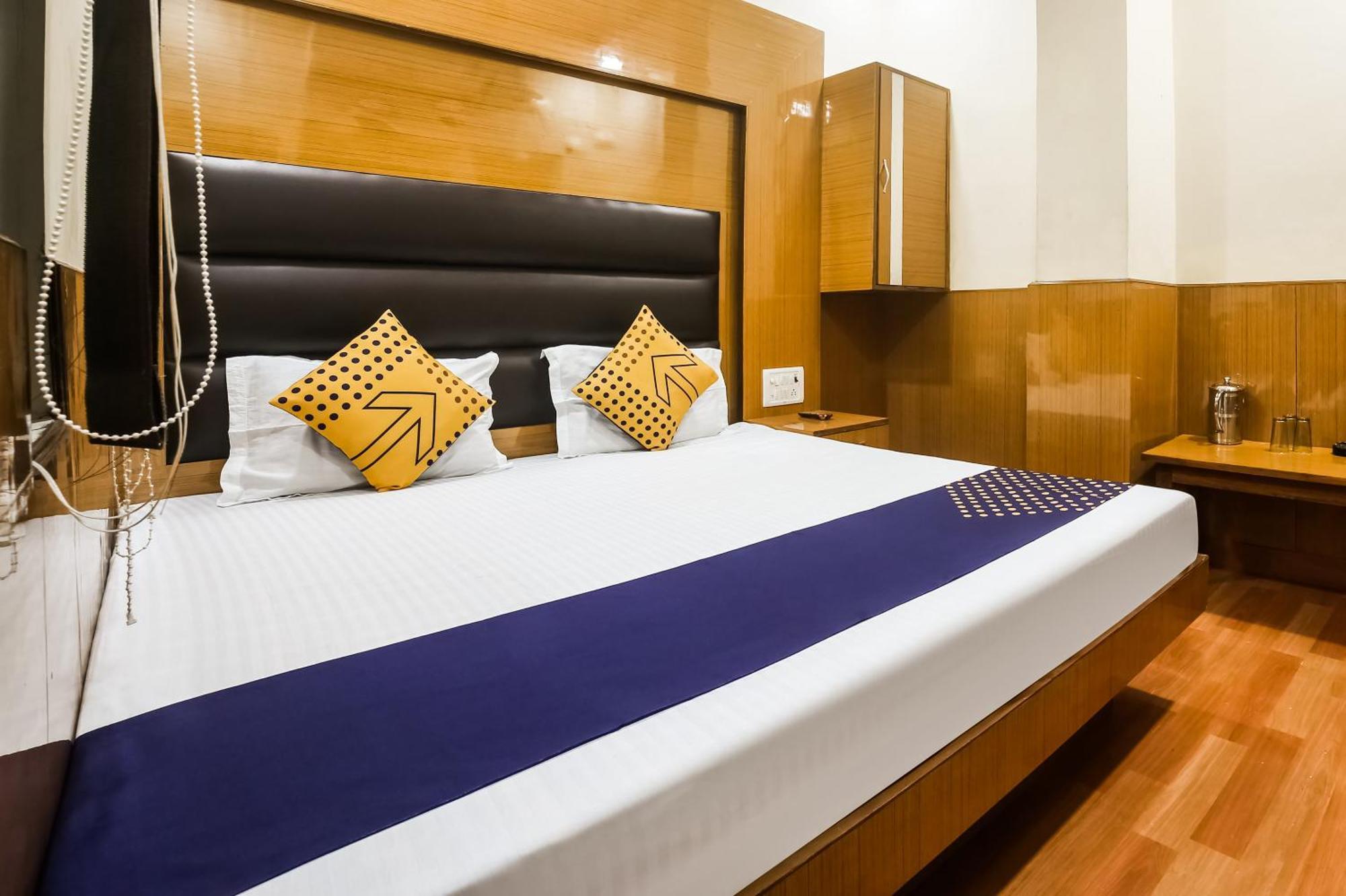 Hotel Silver Palace New Delhi Exterior photo
